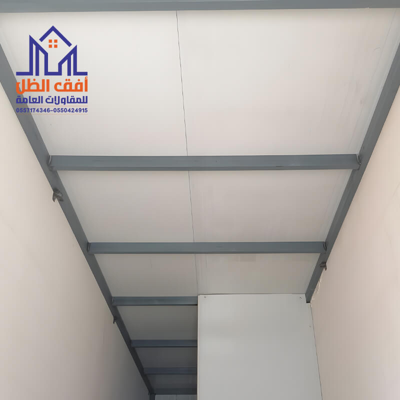 مظلة ممر ساندونش بانل